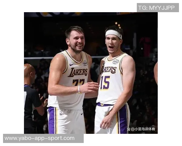 湖人三巨头同场表现不佳每百回合净负89分却有两人净胜139分 湖人三巨头同场表现不佳每百回合净负89分却有两人净胜139分